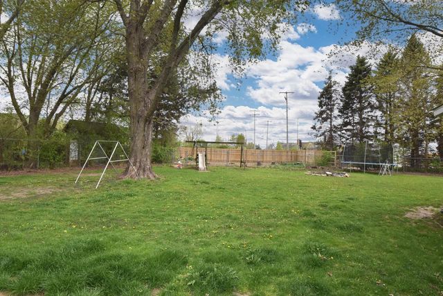 1721 Stoddard CIRCLE, Mount Pleasant, WI 53406