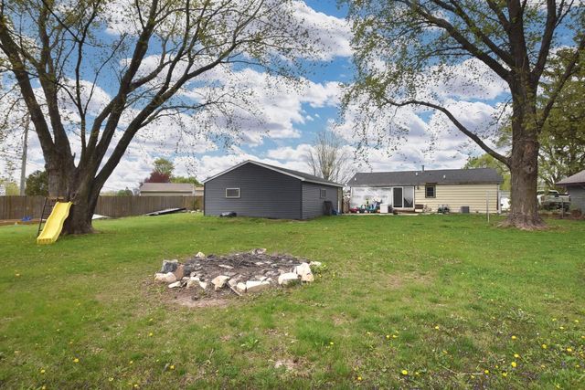 1721 Stoddard CIRCLE, Mount Pleasant, WI 53406