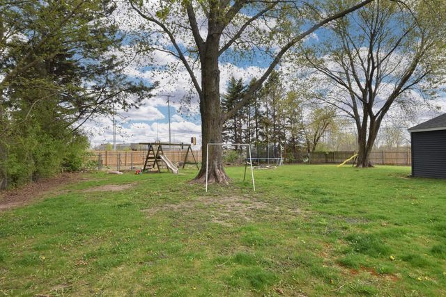 1721 Stoddard CIRCLE, Mount Pleasant, WI 53406