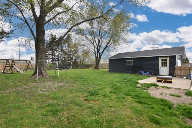 1721 Stoddard CIRCLE, Mount Pleasant, WI 53406