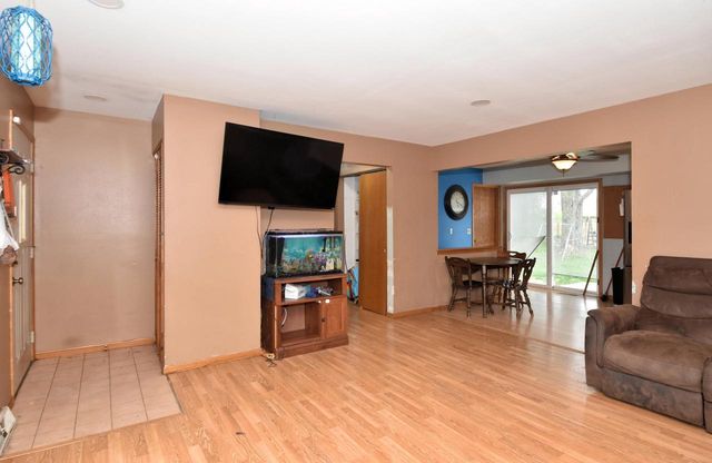 1721 Stoddard CIRCLE, Mount Pleasant, WI 53406