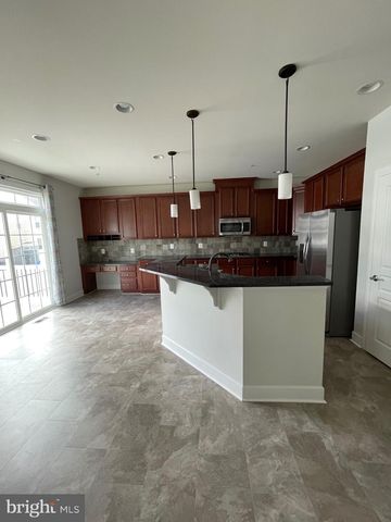 43691 YULAN ST, California, MD 20619