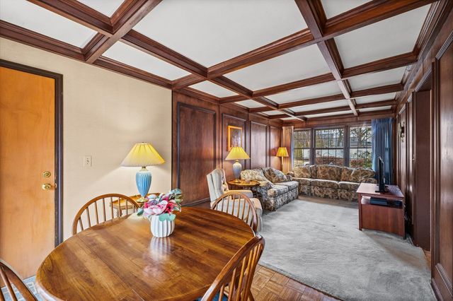 901 W Healey Street, Champaign, IL 61821