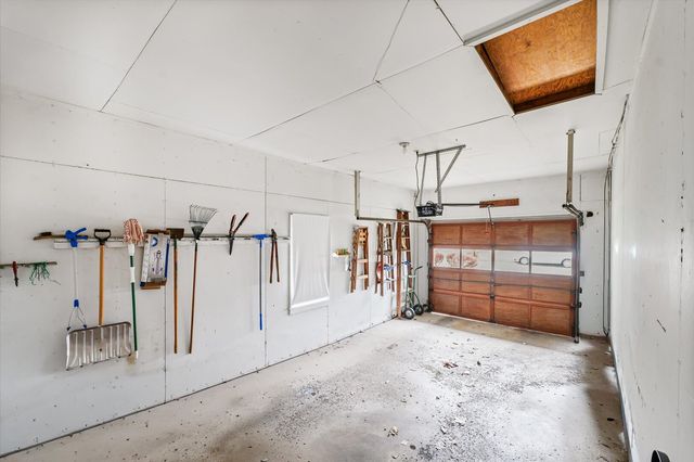 901 W Healey Street, Champaign, IL 61821