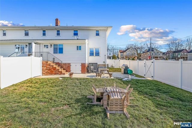 12 Maple Avenue A, Waldwick, NJ 07463
