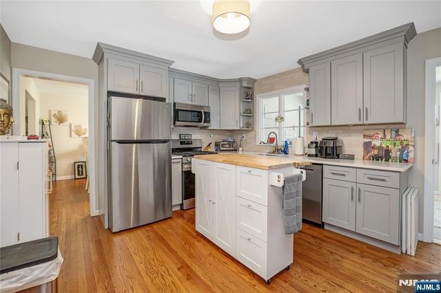 12 Maple Avenue A, Waldwick, NJ 07463