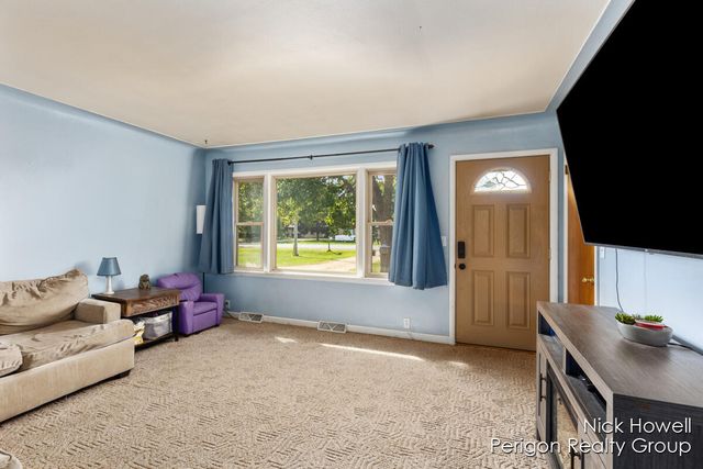 26131 M 40, Almena Twp, MI 49055