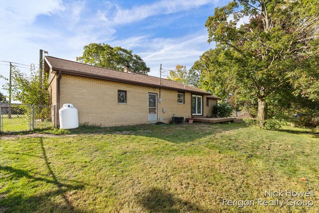 26131 M 40, Almena Twp, MI 49055