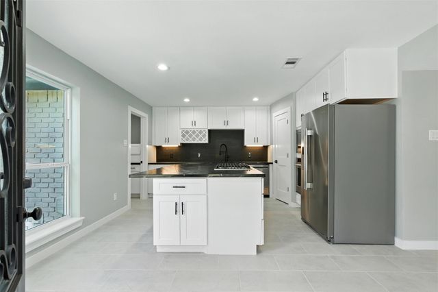 1202 Forest Home Drive, Houston, TX 77077