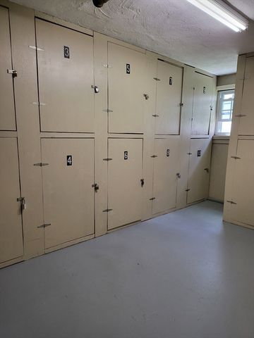 210 Hillside Ave 15, Needham, MA 02494