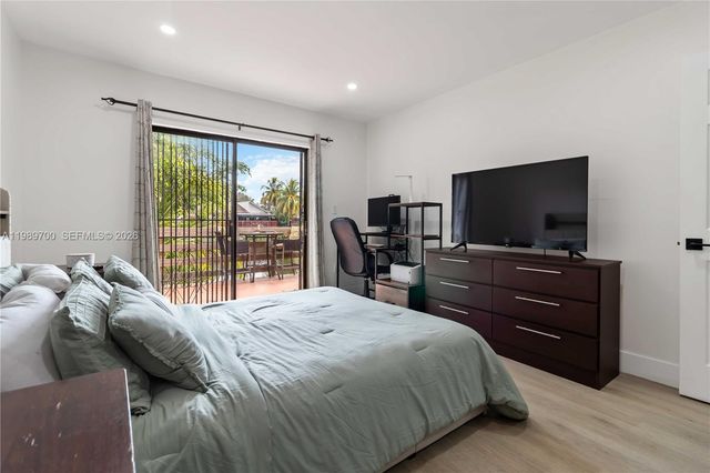 12241 SW 24th Ter 39, Miami, FL 33175