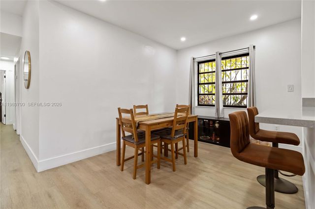 12241 SW 24th Ter 39, Miami, FL 33175