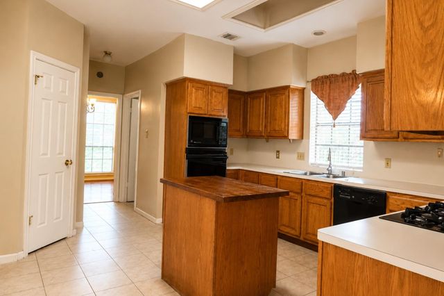 14423 Redbud Valley Trail, Houston, TX 77062