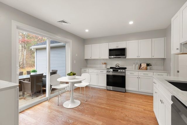 1 Barracks Road 1, Hudson, MA 01749