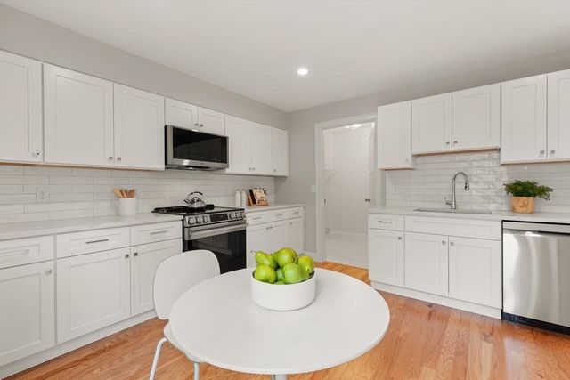 1 Barracks Road 1, Hudson, MA 01749