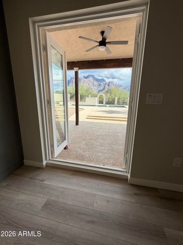 1165 N MOUNTAIN VIEW Road, Apache Junction, AZ 85119