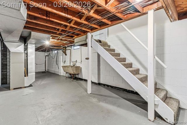 3485 Hammerberg Road, Flint, MI 48507