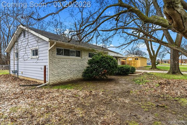 3485 Hammerberg Road, Flint, MI 48507