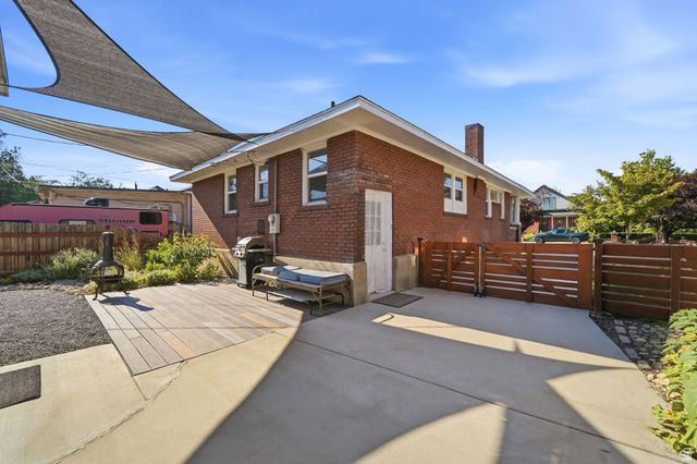 574 E DRIGGS AVE, Salt Lake City, UT 84106
