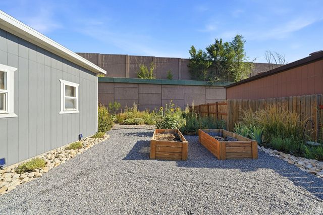 574 E DRIGGS AVE, Salt Lake City, UT 84106