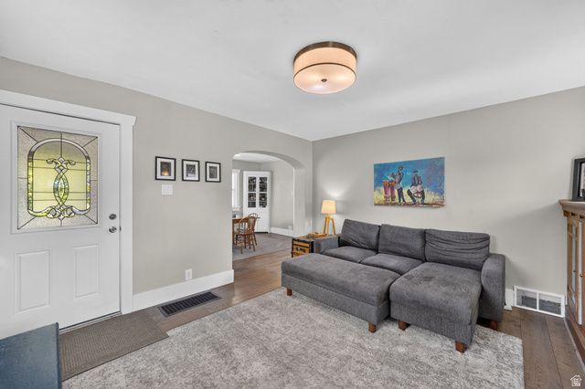 574 E DRIGGS AVE, Salt Lake City, UT 84106
