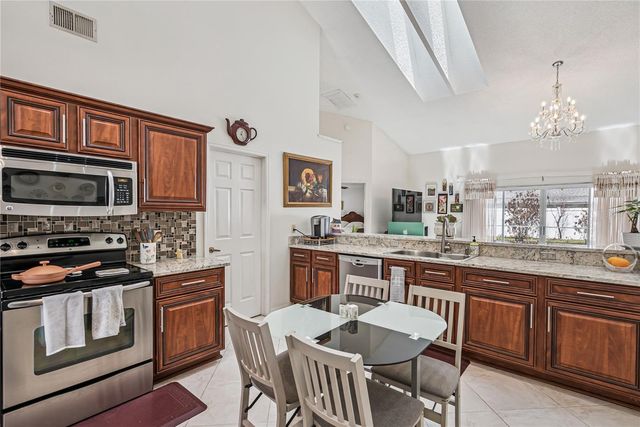 11715 OXFORDSHIRE PLACE, Orlando, FL 32824