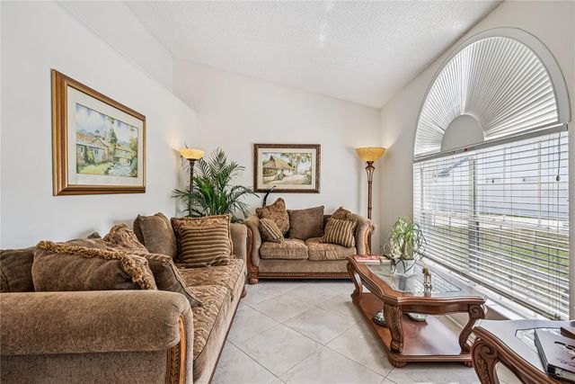 11715 OXFORDSHIRE PLACE, Orlando, FL 32824