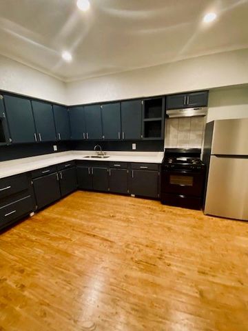 4729 Walker Street, Houston, TX 77023