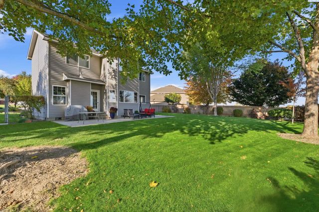 1020 Oxford Avenue, Richland, WA 99352