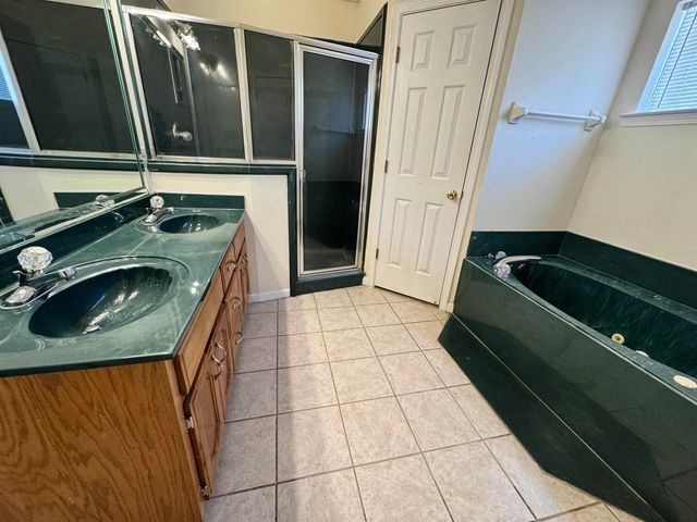 7916 MACON RD, Memphis, TN 38018