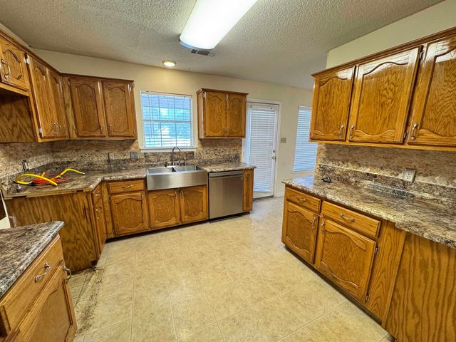 7916 MACON RD, Memphis, TN 38018