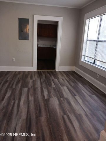 110 E 15TH Street, Jacksonville, FL 32206