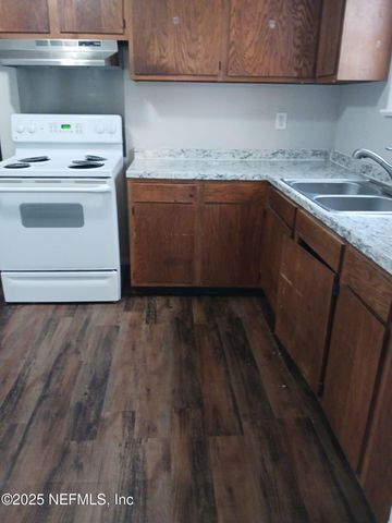 110 E 15TH Street, Jacksonville, FL 32206