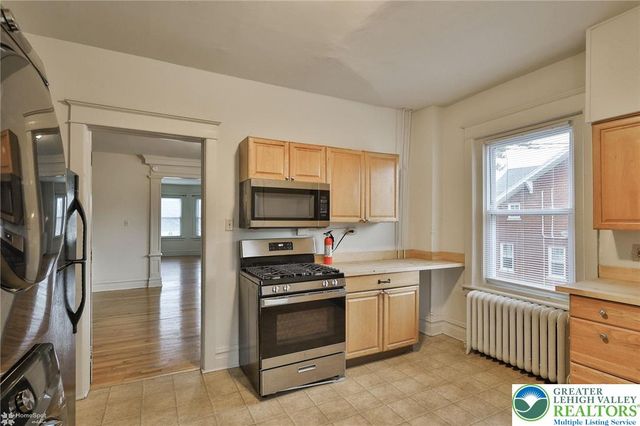 1629 West Broad Street 2nd floor, Bethlehem City, PA 18018