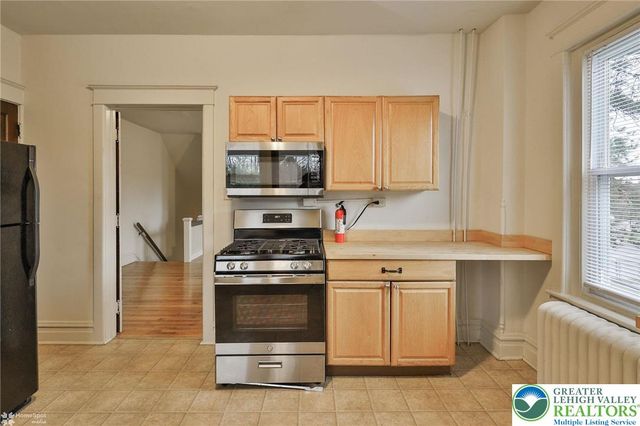 1629 West Broad Street 2nd floor, Bethlehem City, PA 18018