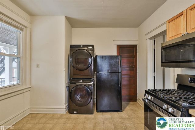 1629 West Broad Street 2nd floor, Bethlehem City, PA 18018