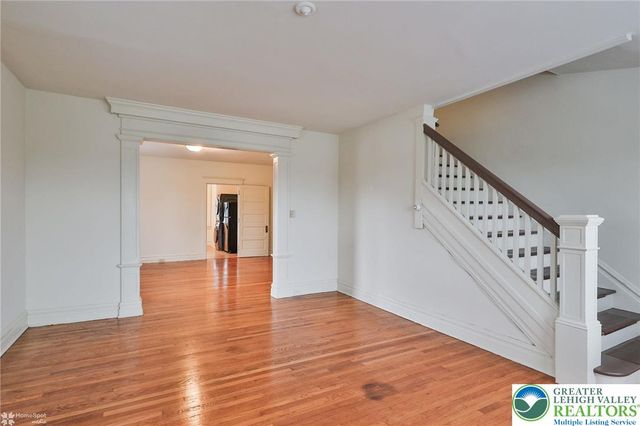 1629 West Broad Street 2nd floor, Bethlehem City, PA 18018