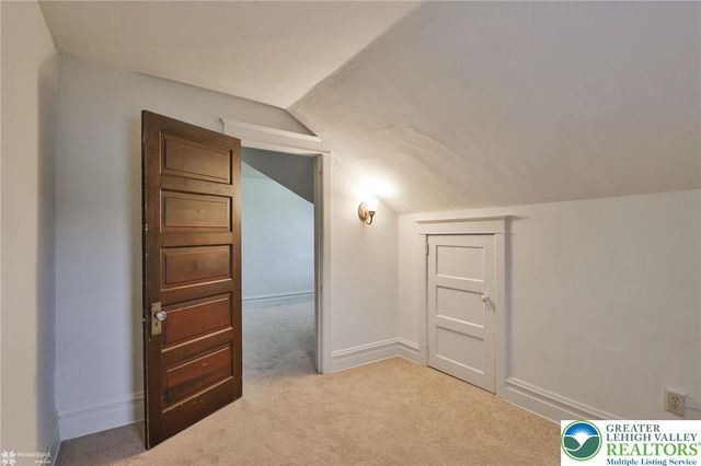 1629 West Broad Street 2nd floor, Bethlehem City, PA 18018