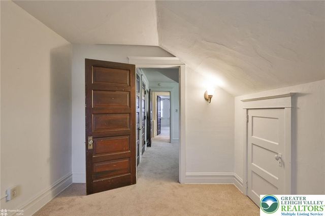 1629 West Broad Street 2nd floor, Bethlehem City, PA 18018