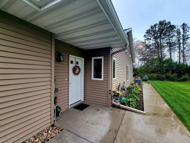 375 Maplewood Court, Isle, MN 56342