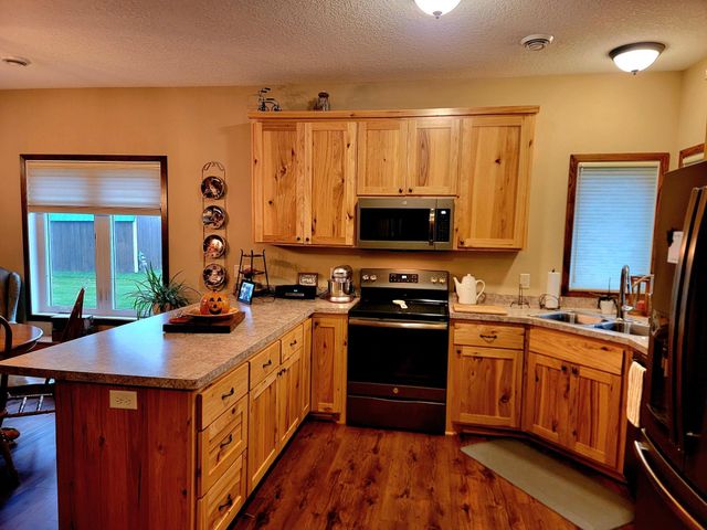 375 Maplewood Court, Isle, MN 56342