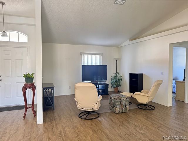 4588 E Van Ness Road, Hernando, FL 34442