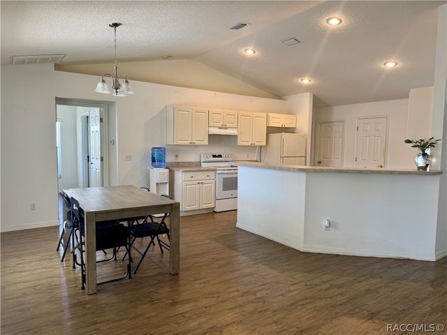 4588 E Van Ness Road, Hernando, FL 34442