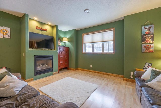 1955 TERREBONNE DRIVE, Kronenwetter, WI 54455