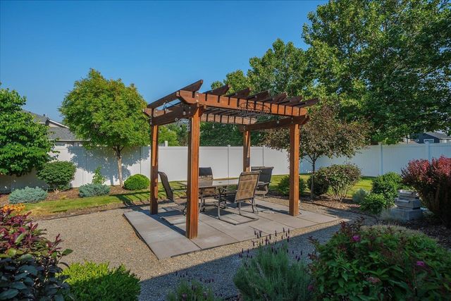 1208 N Eagle Rd, Liberty Lake, WA 99019