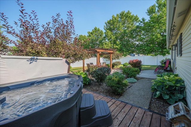 1208 N Eagle Rd, Liberty Lake, WA 99019