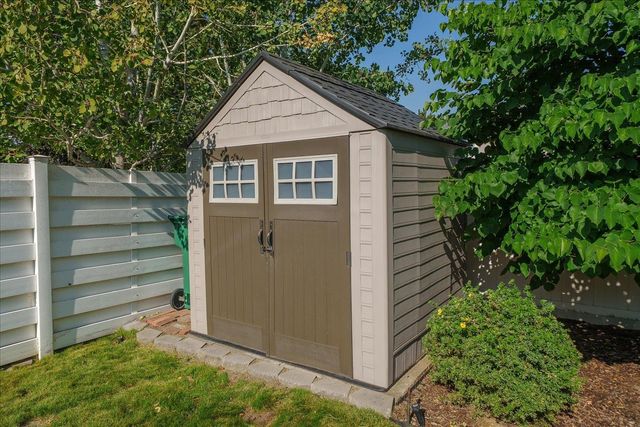 1208 N Eagle Rd, Liberty Lake, WA 99019