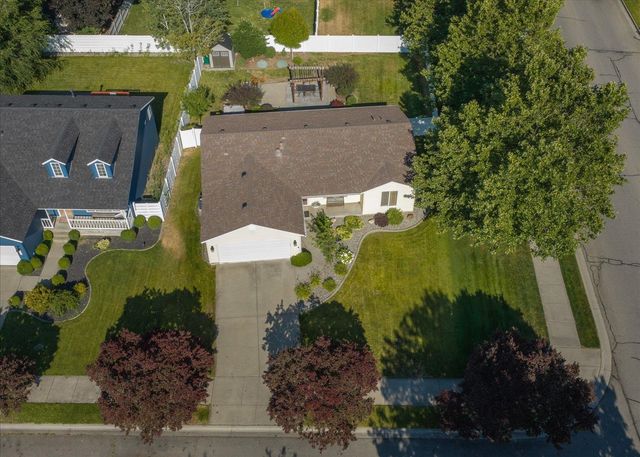 1208 N Eagle Rd, Liberty Lake, WA 99019