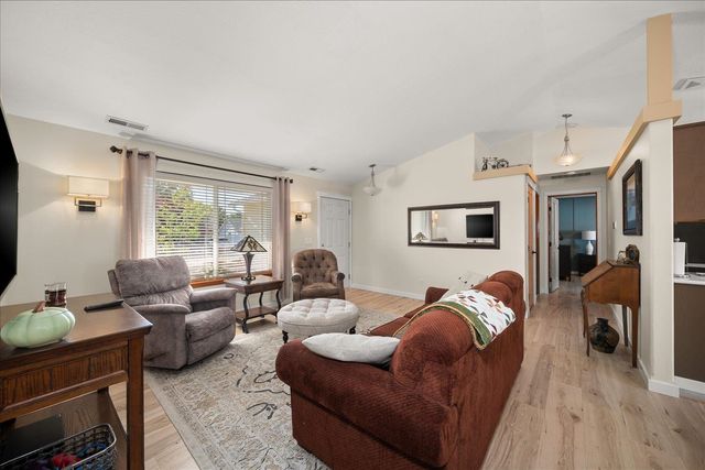 1208 N Eagle Rd, Liberty Lake, WA 99019