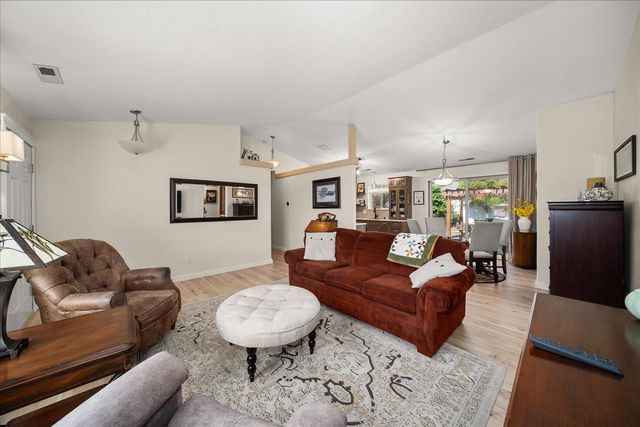 1208 N Eagle Rd, Liberty Lake, WA 99019